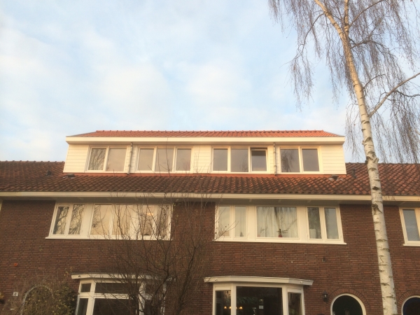 2x dakopbouw met verhoogde nok in Amstelveen